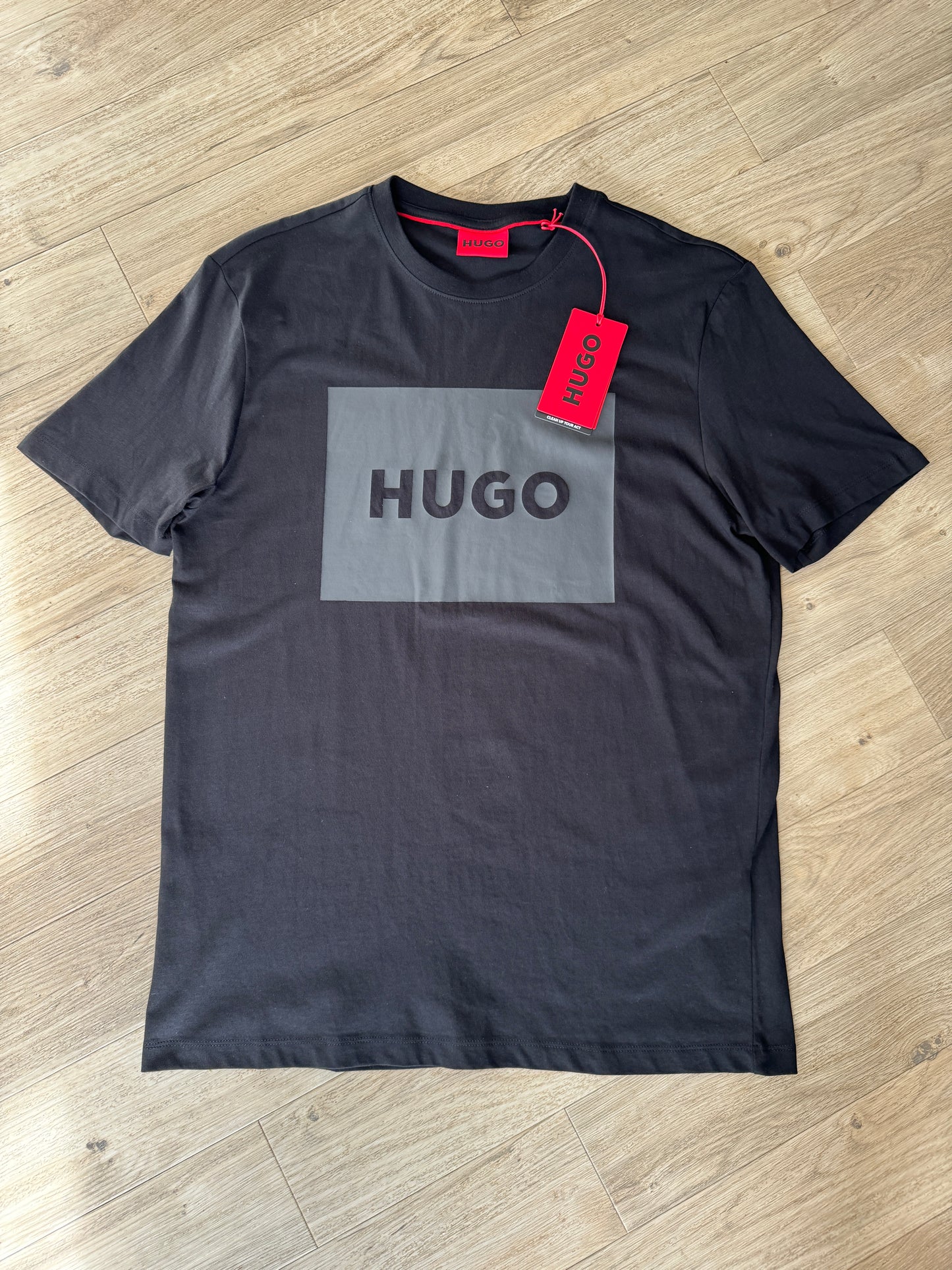 Hugo boss T-shirt